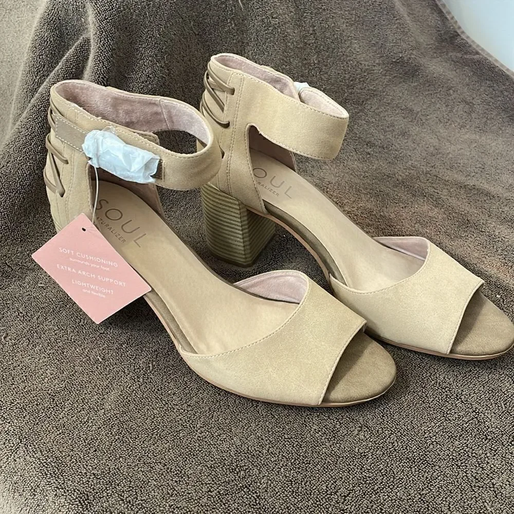 NIB Soul Naturalizer Block Heel Sandals Shoes Size 11 11M